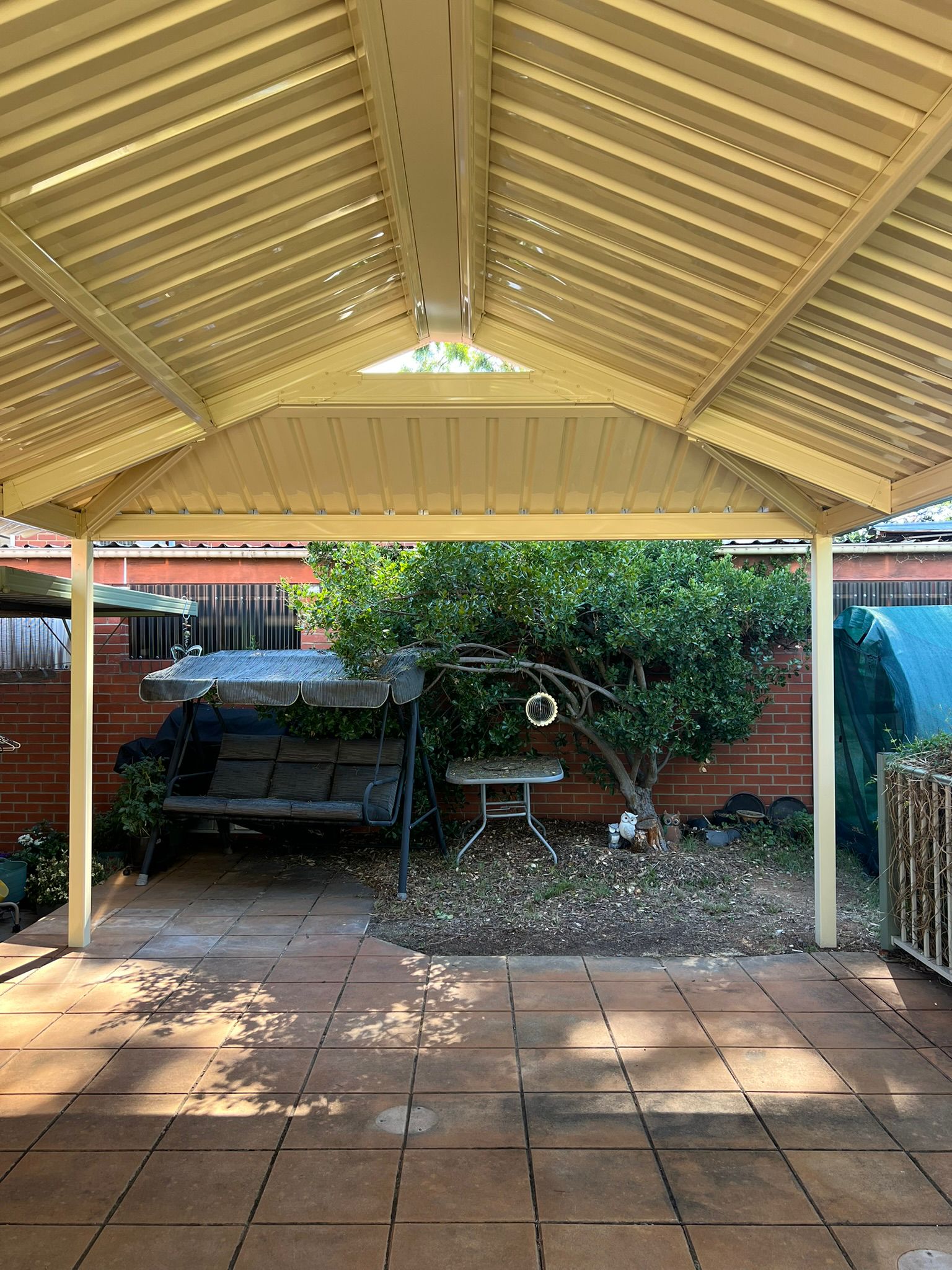 Side elevation of freestanding Dutch Gable pergola, Macquarie Canberra